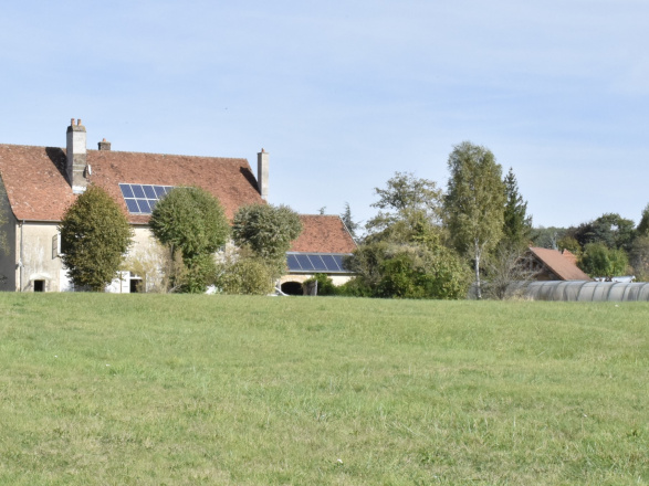 Dole 15 min. BELLE PROPRIÉTÉ AVEC VUE SUR 2,5 HA