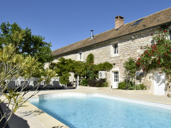 Proche Givry. BELLE PROPRIÉTÉ AUX PORTES DE LA COTE CHALONNAISE