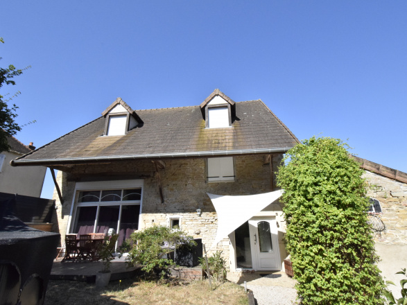 Côte viticole. SCHÖNE RENOVIERTE SCHEUNE IN CÔTE CHALONNAISE
