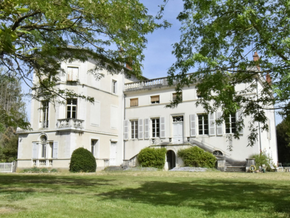 Chalonnais. BELLE DEMEURE BOURGEOISE SUR 2 HECTARES