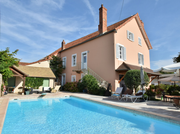 BELLE MAISON PROCHE GIVRY
