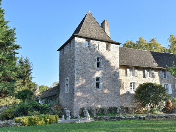 Région Chalonnaise. DEMEURE ORIGINE 13ème IDÉALE RÉCEPTION D’HÔTES