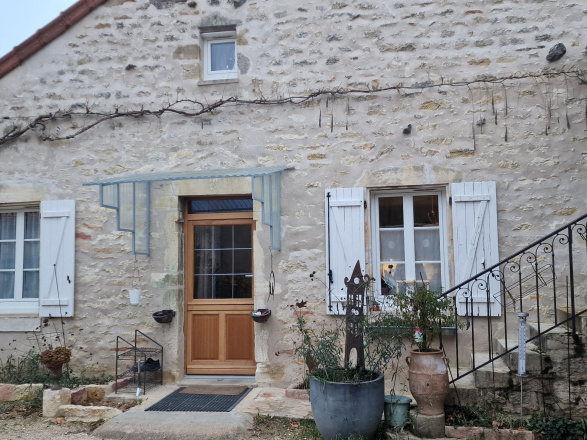 GIVRY- BELLE MAISON DE VILLAGE - VENDU